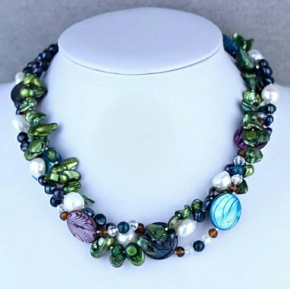 Peacock Blue Genuine Grade A Freshwater Pearl Necklace /& Earrings Gift Set
